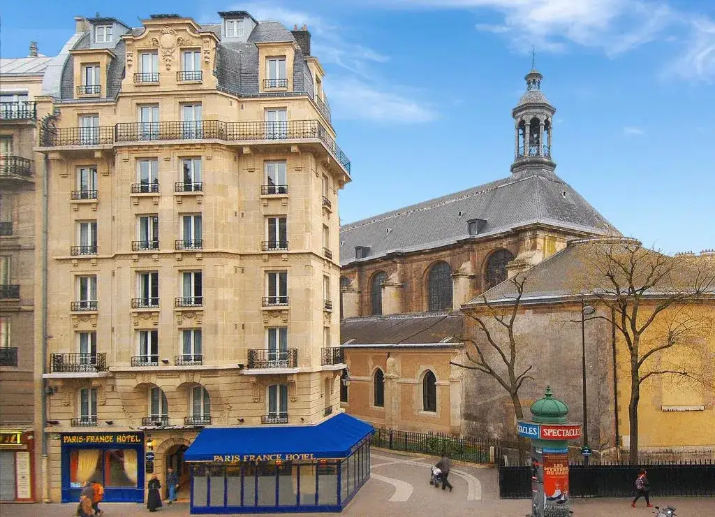 Zdjęcie Ile kosztuje hotel w Paryżu? Ceny, kt&oacute;re mogą Cię zaskoczyć